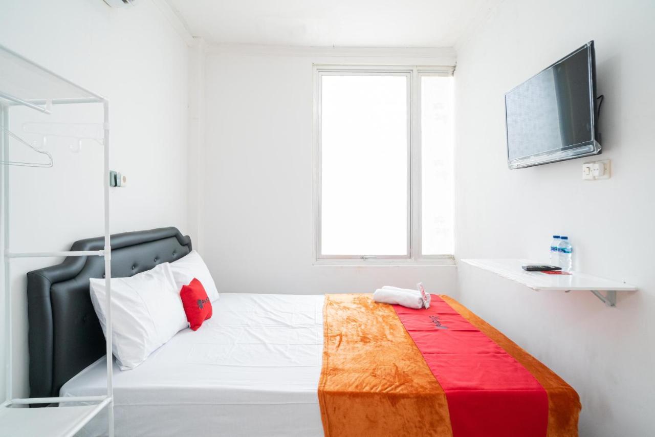 Hotel Reddoorz @ Aralia Harapan Indah à Pulokendal Extérieur photo